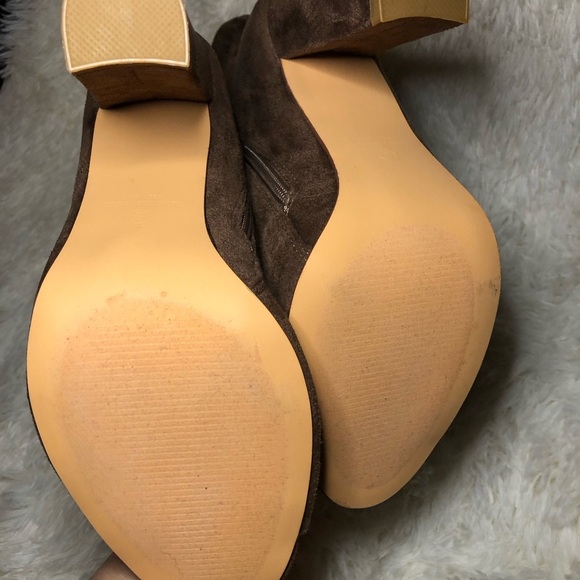 VENUS Brown Suede Ankle Booties size 9 NWOT - Picture 10 of 14